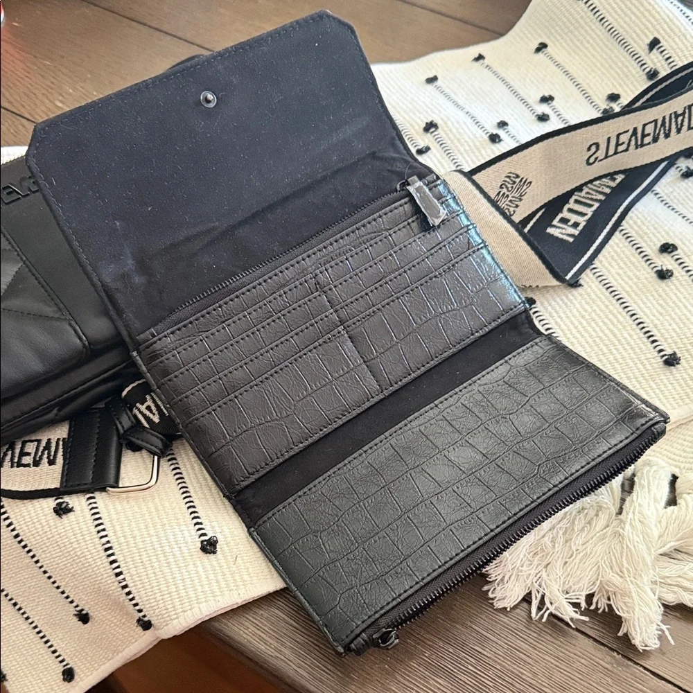 Steve Madden Black Quilted Crossbody Bag with Wallet - Picture 5 of 5